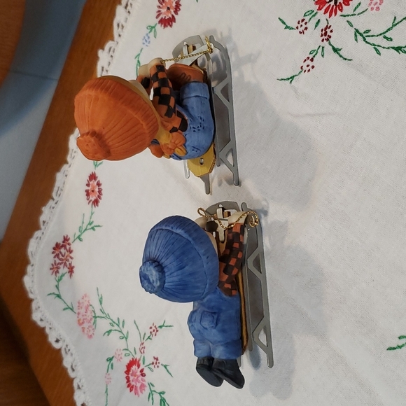 DECOR Enesco Porcelain Adorable 1981 Porcelain 2 Country Cousins Boy & Girl - Picture 12 of 16